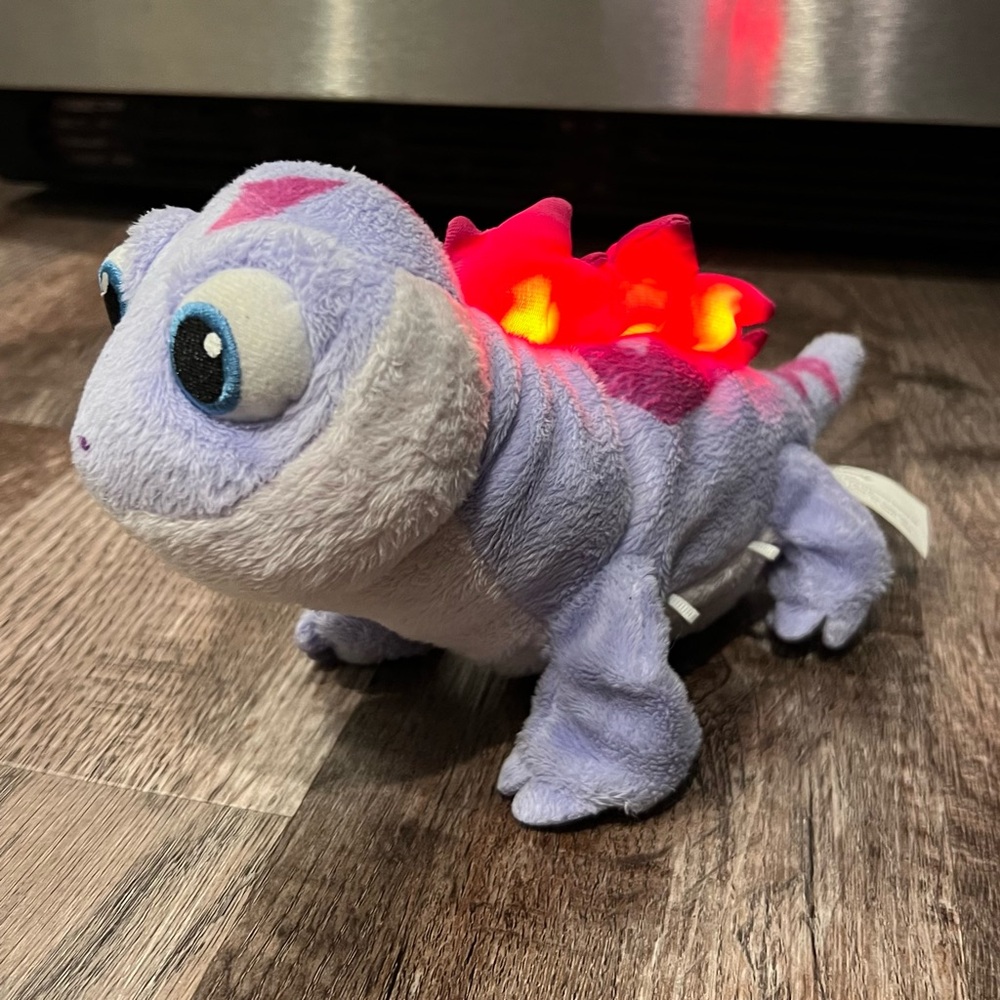Disney Frozen 2 Bruni Walk and Glow Toy